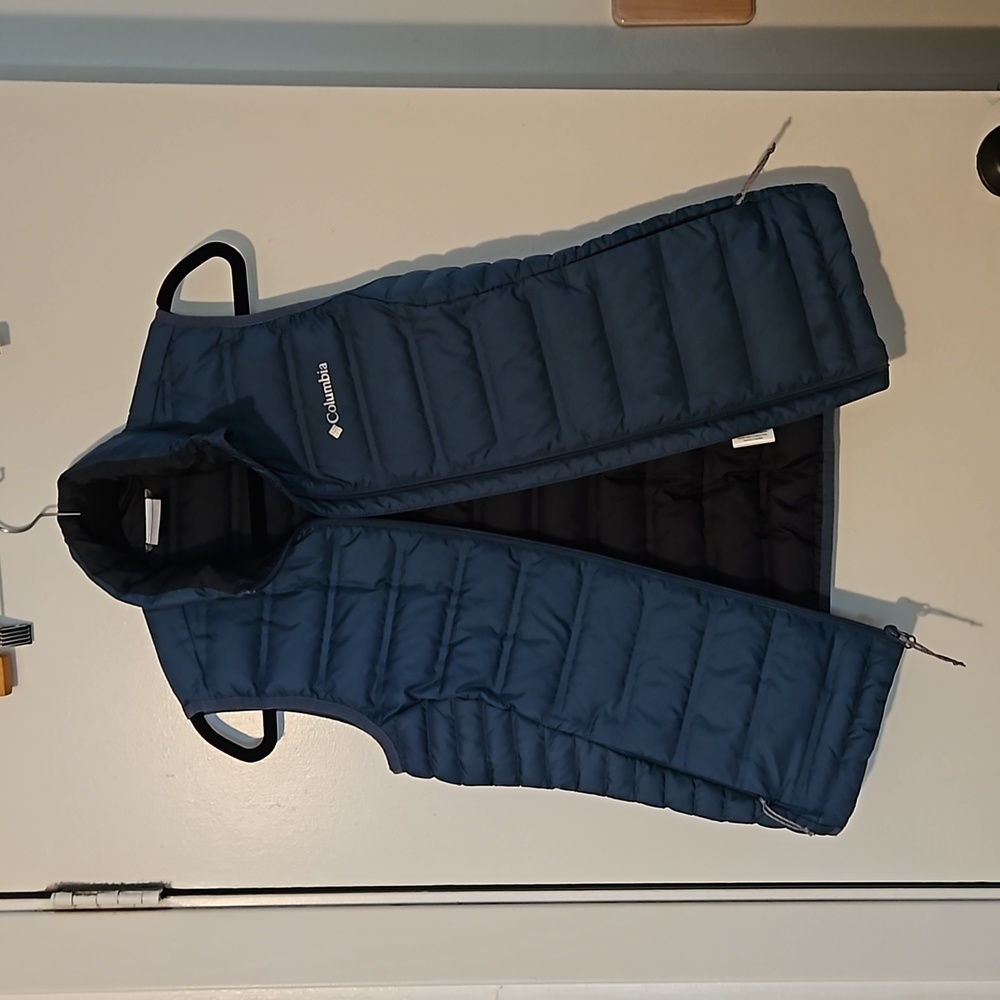 Blue Columbia 650 duck down puffy vest, size small